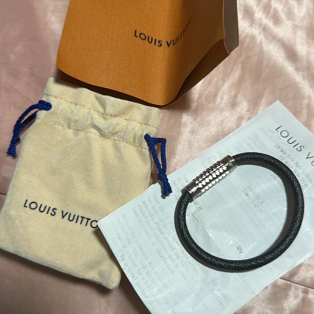 Louis Vuitton Digital Bracelet - Picture 3 of 3